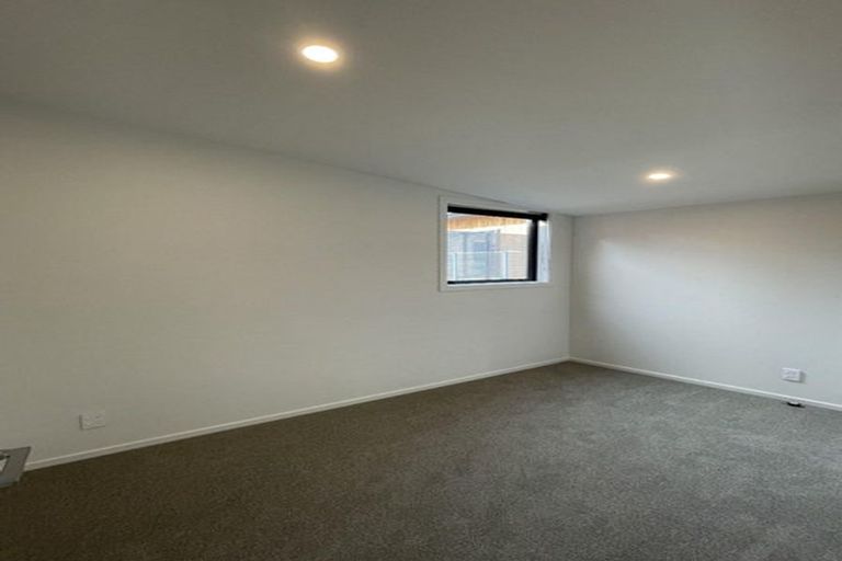 Photo of property in 12/33 Raukawa Street, Stokes Valley, Lower Hutt, 5019