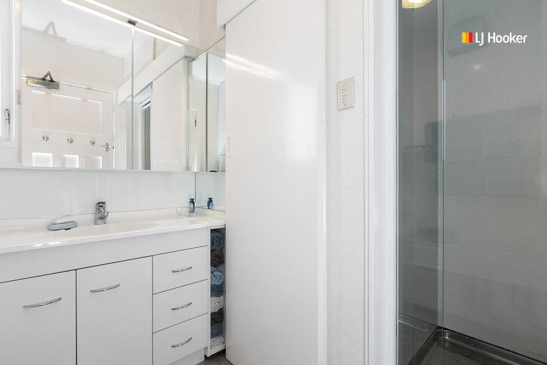 Photo of property in 37 Riselaw Road, Calton Hill, Dunedin, 9012