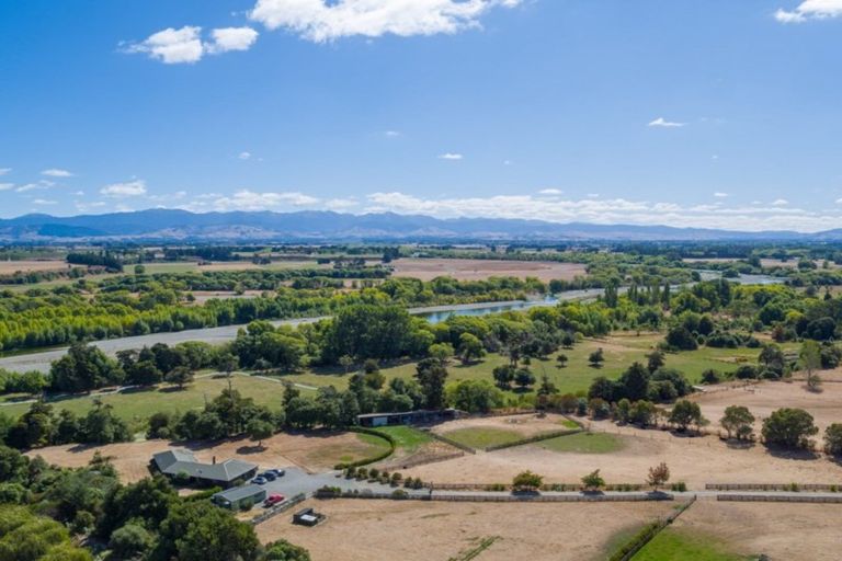 Photo of property in 672e Te Whiti Road, Te Whiti, Masterton, 5884