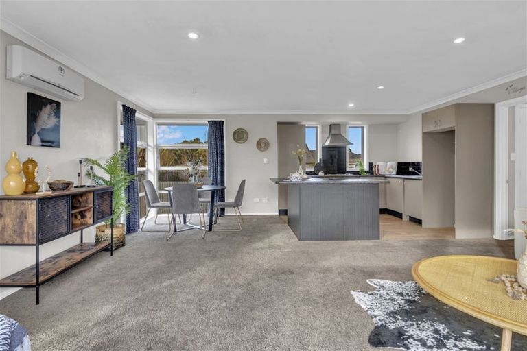 Photo of property in 10a Gregory Avenue, Islington, Christchurch, 8042