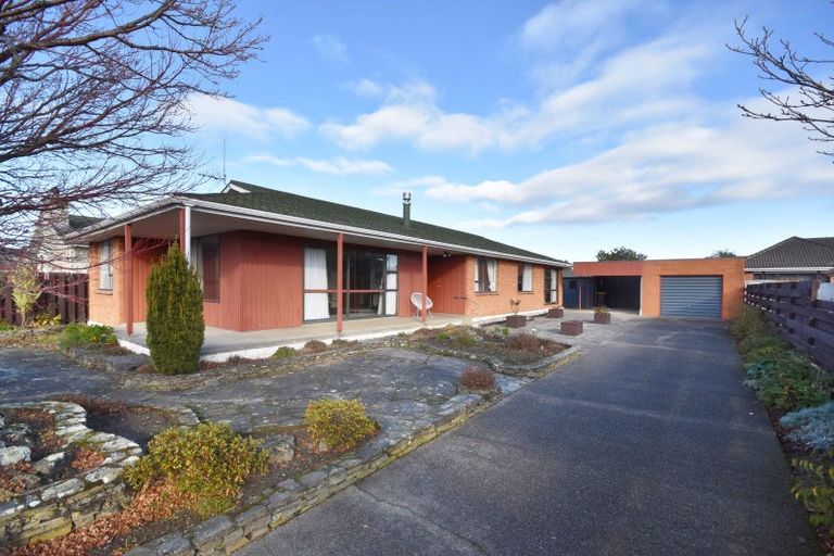 Photo of property in 13 Kent Place, Mosgiel, 9024