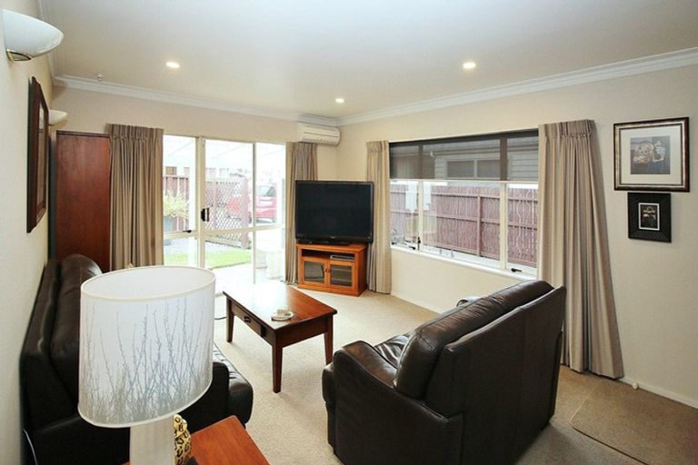 Photo of property in 2/262 Bank Street, Te Awamutu, 3800