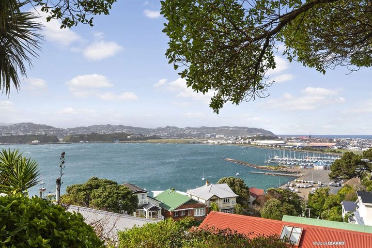 Photo of property in 28 Belvedere Road, Hataitai, Wellington, 6021