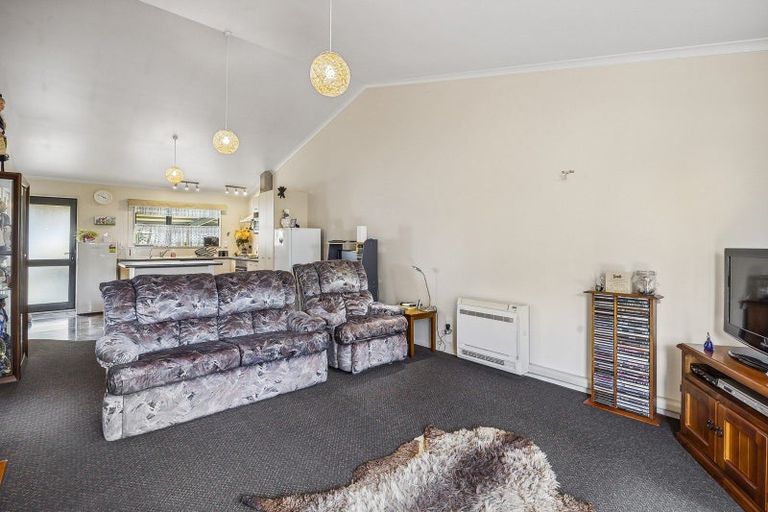 Photo of property in 9a North Foreland Street, Waihola, Milton, 9073