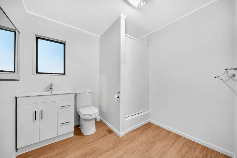 Photo of property in 38 Pinedale Place, Henderson, Auckland, 0610