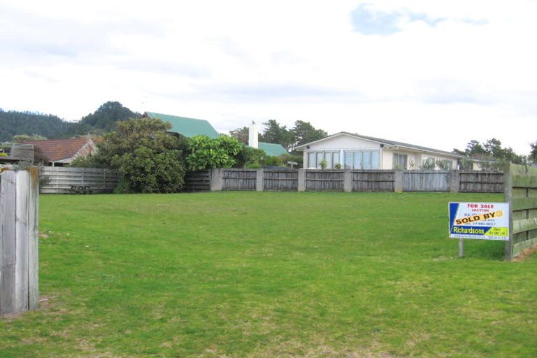 Photo of property in 15 Champion Place, Pauanui, Hikuai, 3579