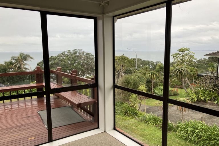 Photo of property in 886 Whangaparaoa Road, Manly, Whangaparaoa, 0930
