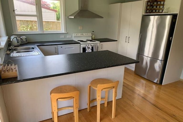 Photo of property in 21 Iles Road, Lynmore, Rotorua, 3010