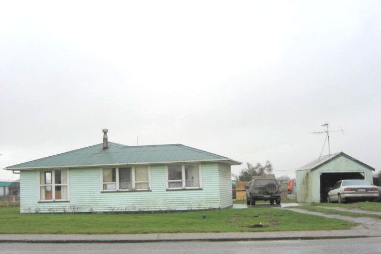 Photo of property in 11 Ferry Road, Edendale, 9825