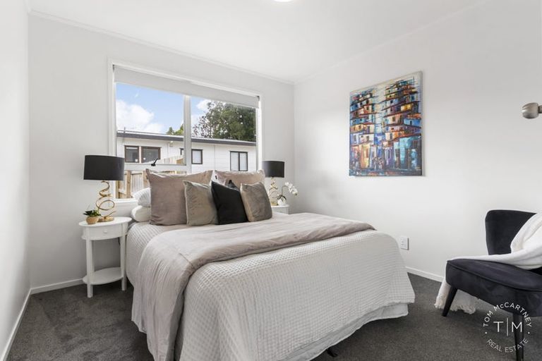 Photo of property in 54a Myers Road, Manurewa East, Auckland, 2102