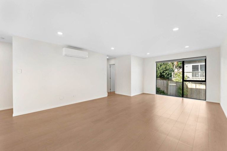 Photo of property in 11c Bowman Road, Forrest Hill, Auckland, 0620