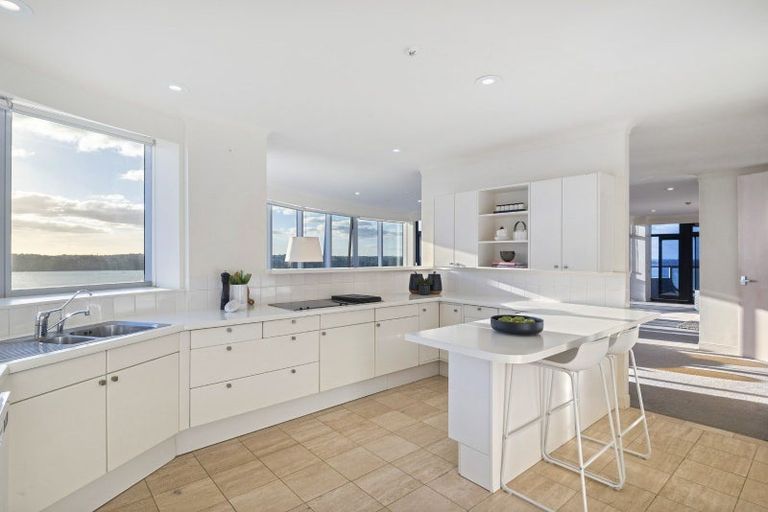 Photo of property in Shangri La Apartments, 10/97 Jervois Road, Herne Bay, Auckland, 1011