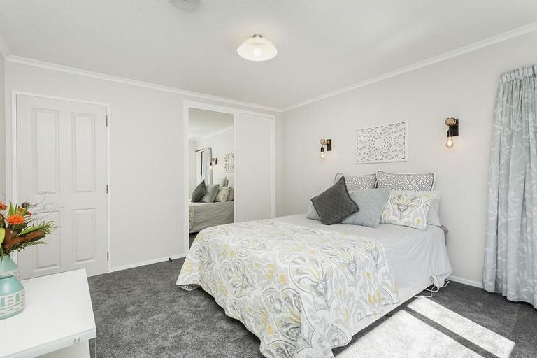 Photo of property in 154 Hagart-alexander Drive, Mosgiel, 9024