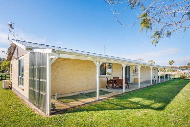 Photo of property in 112 Avenue Road, Foxton, 4891