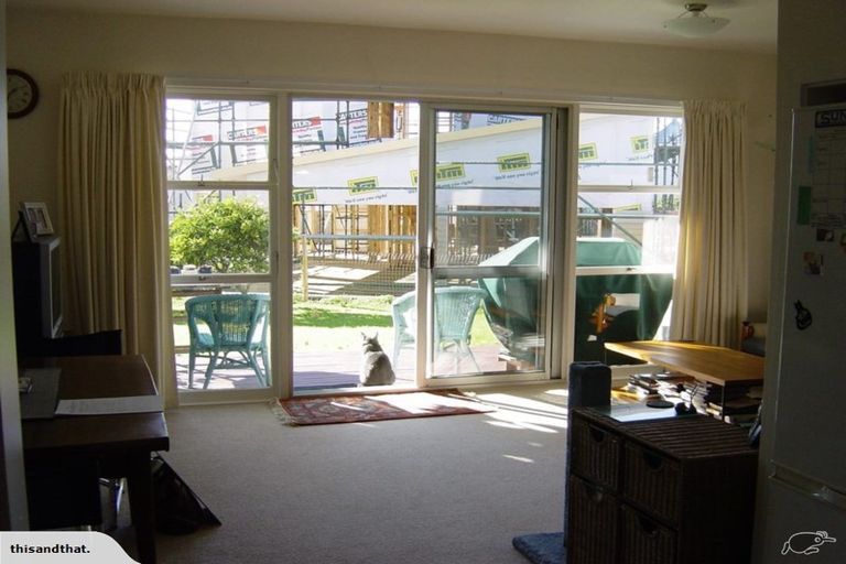 Photo of property in 1/133 Shakespeare Road, Milford, Auckland, 0620