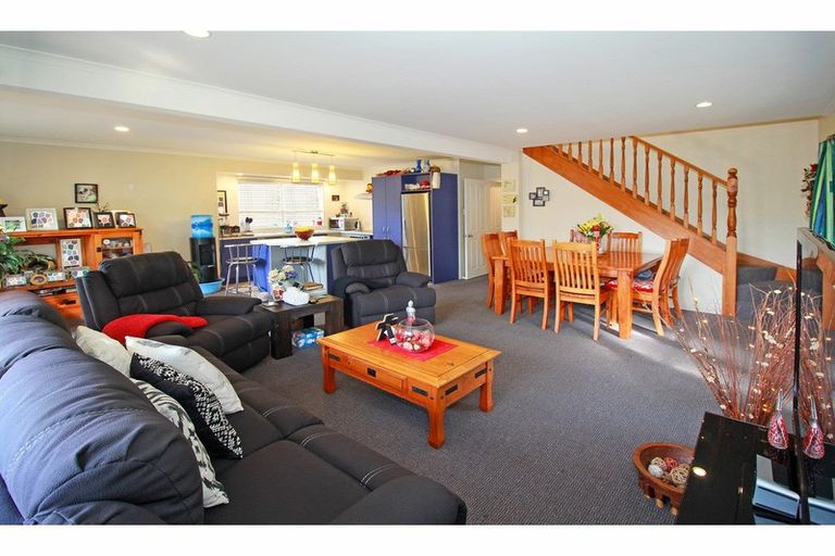 Photo of property in 6a Mclean Avenue, Papatoetoe, Auckland, 2025