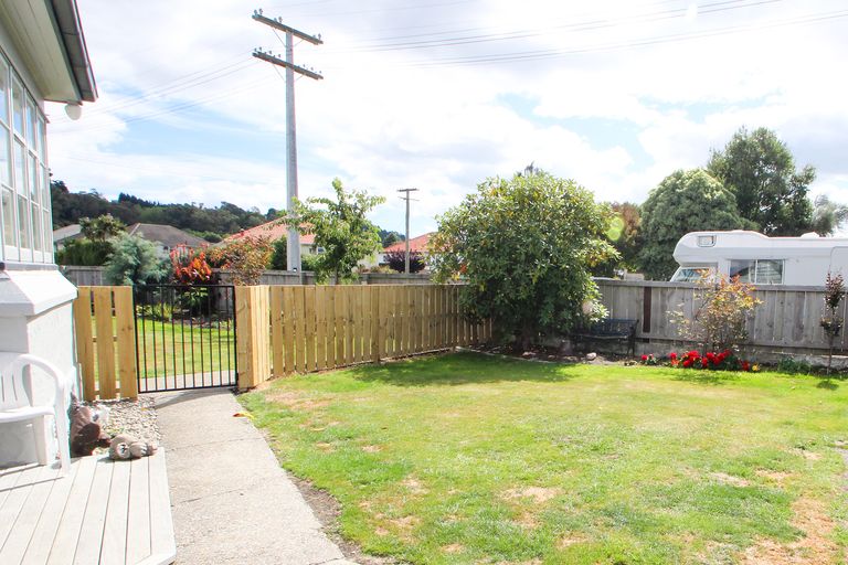 Photo of property in 9 Harlech Street, Oamaru North, Oamaru, 9400