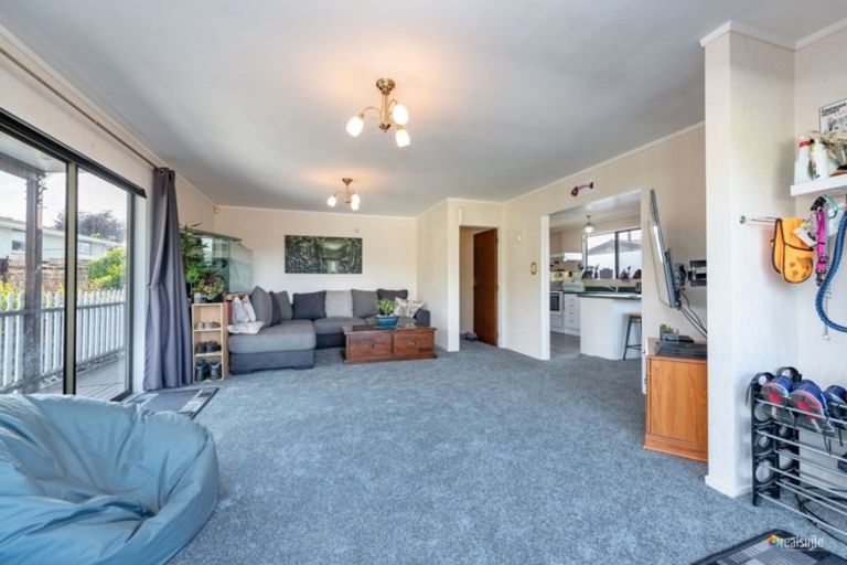 Photo of property in 33b Roband Crescent, Brown Owl, Upper Hutt, 5018