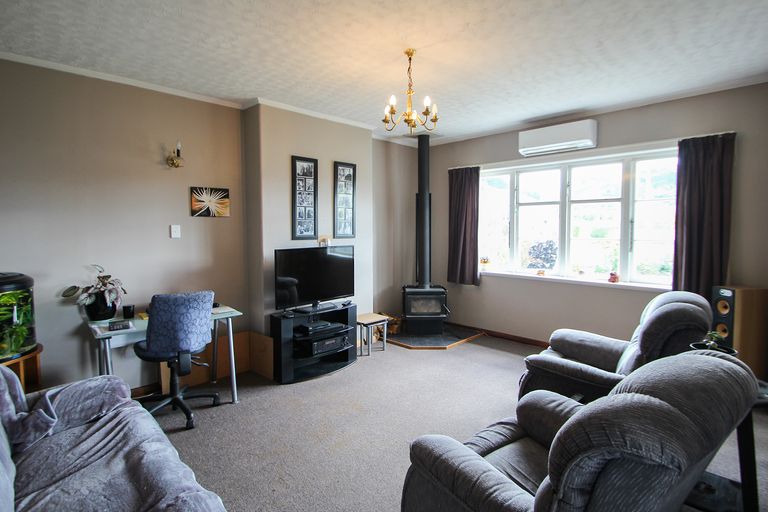 Photo of property in 9 Harlech Street, Oamaru North, Oamaru, 9400