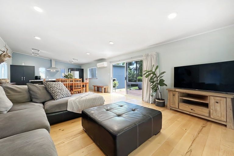 Photo of property in 6 Yasmin Lane, Kinloch, Taupo, 3377