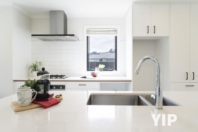 Photo of property in 68 Mawai Hakona Drive, Wallaceville, Upper Hutt, 5018