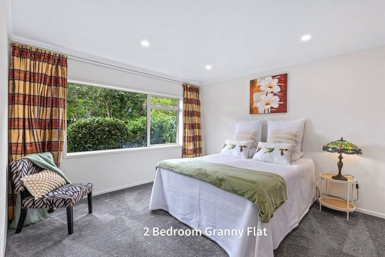 Photo of property in 166 Stapleford Crescent, Browns Bay, Auckland, 0630