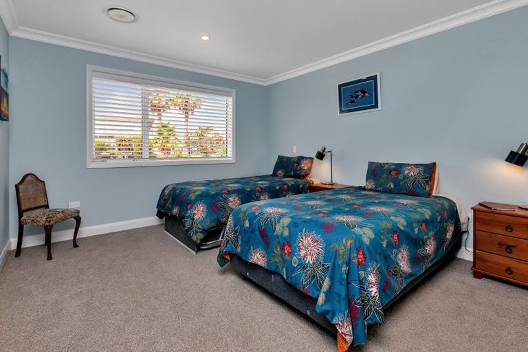 Photo of property in 2 Cayman Court, One Tree Point, 0118