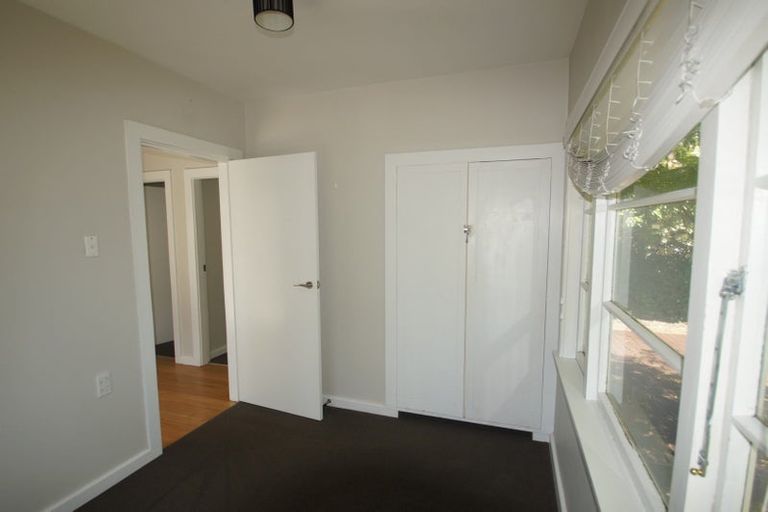 Photo of property in 27 Aorangi Road, Bryndwr, Christchurch, 8053