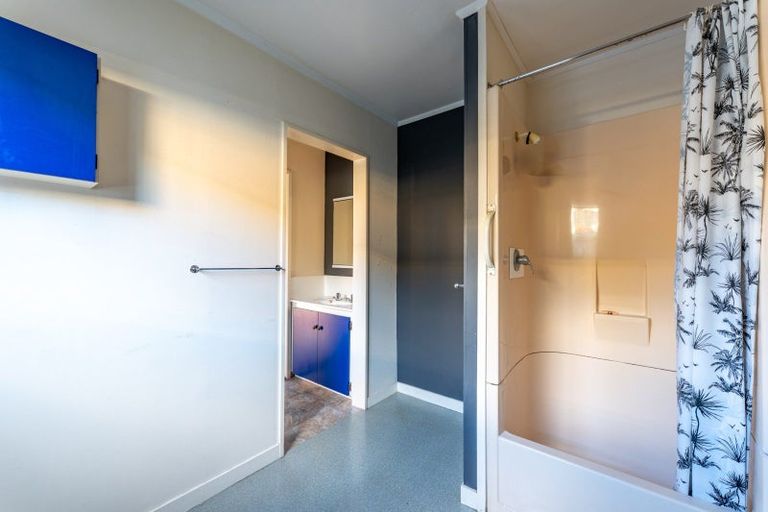 Photo of property in 12-12a Campbell Street, Maori Hill, Timaru, 7910