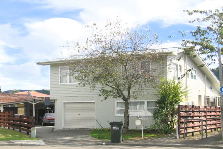 Photo of property in 6 Snell Grove, Clouston Park, Upper Hutt, 5018