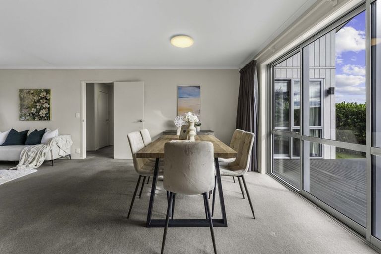 Photo of property in 5 Woolshed Lane, Pukekohe, 2120