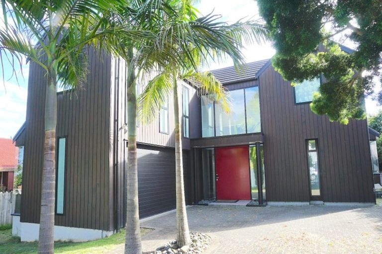 Photo of property in 14 Corriedale Place, Somerville, Auckland, 2014