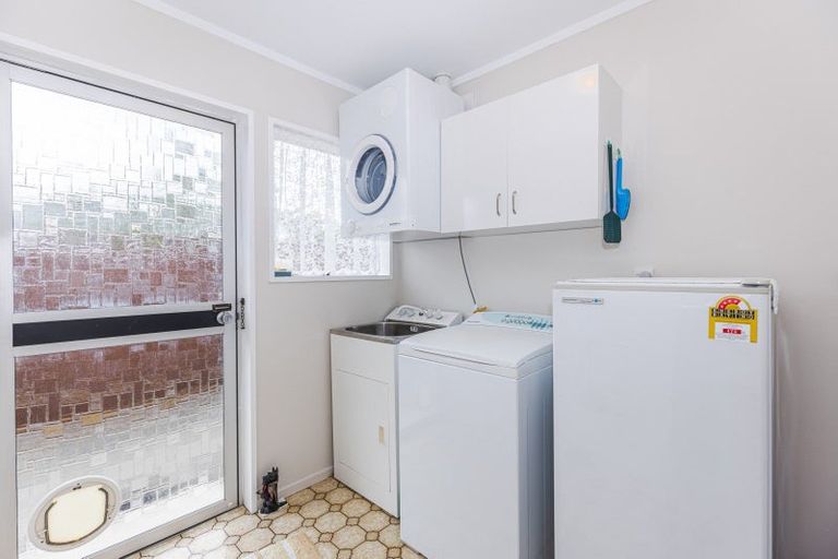 Photo of property in 8a Peakes Road, Saint Johns Hill, Whanganui, 4501