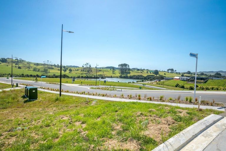 Photo of property in 102 Omahina Street, Raglan, 3225