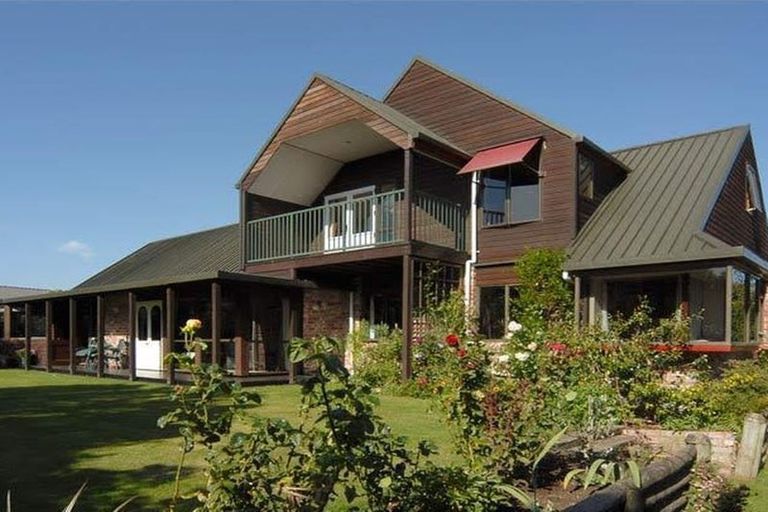 Photo of property in 16 Rearsby Drive, Halswell, Christchurch, 8025