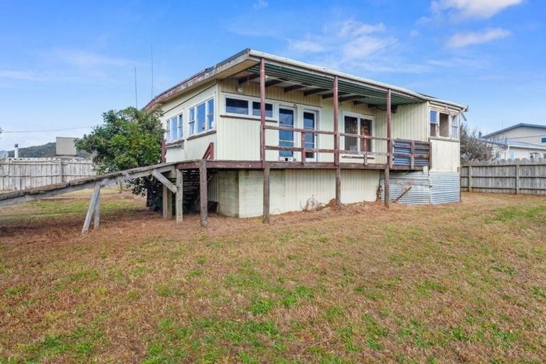 Photo of property in 817 State Highway 35, Tirohanga, Opotiki, 3197
