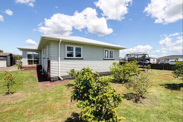 Photo of property in 19 Rakino Drive, Kerepehi, Paeroa, 3671
