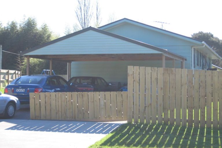 Photo of property in 35 Otanerua Road, Hatfields Beach, Orewa, 0931