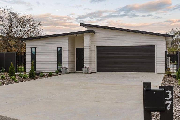 Photo of property in 37 Marine Corps Drive, Solway, Masterton, 5810