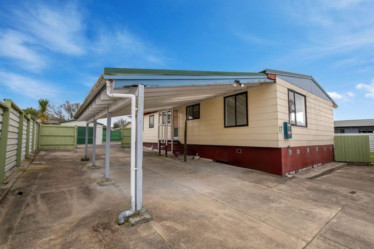 Photo of property in 17 Cypress Place, Owhata, Rotorua, 3010