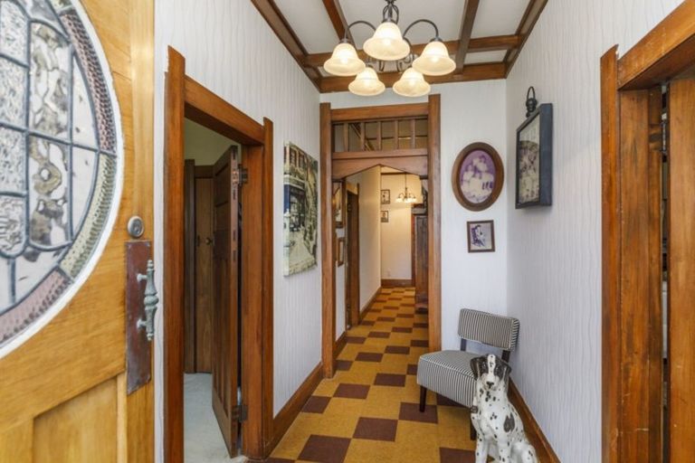 Photo of property in 14 Hunia Street, Marton, 4710