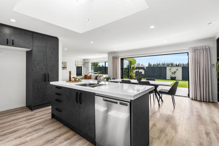 Photo of property in 9 Kingsdowne Drive, West Melton, 7618