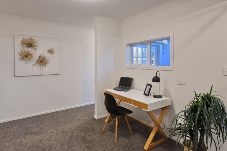 Photo of property in 72 Barrington Street, Somerfield, Christchurch, 8024