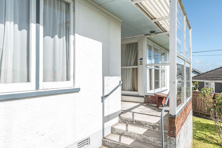Photo of property in 3 Tower Crescent, Durie Hill, Whanganui, 4500