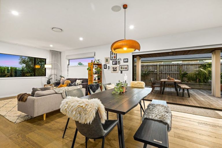 Photo of property in 27 Dawson Road, Snells Beach, 0920