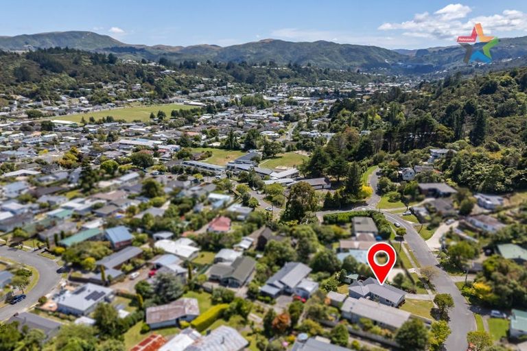 Photo of property in 54 Kairimu Street, Stokes Valley, Lower Hutt, 5019