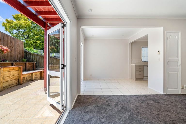 Photo of property in 3/26a Penning Road, Castor Bay, Auckland, 0620