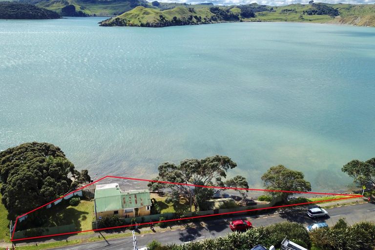Photo of property in 80 Wallis Street, Raglan, 3225