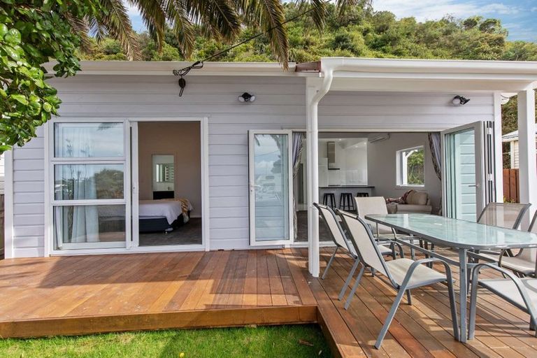 Photo of property in 498 Evans Bay Parade, Hataitai, Wellington, 6021