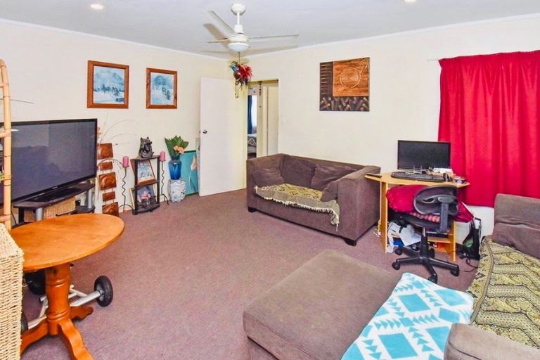 Photo of property in 20 Minton Place, Manurewa, Auckland, 2102